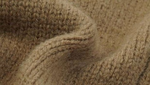 Sweterek dla psa ubranko ciepłe z golfem na zimę kolor brązowy rozmiar L