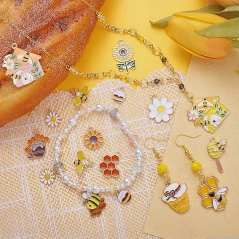 Zawieszki Pszczoły do Biżuterii 30 szt. Charms DIY Emaliowane Złote