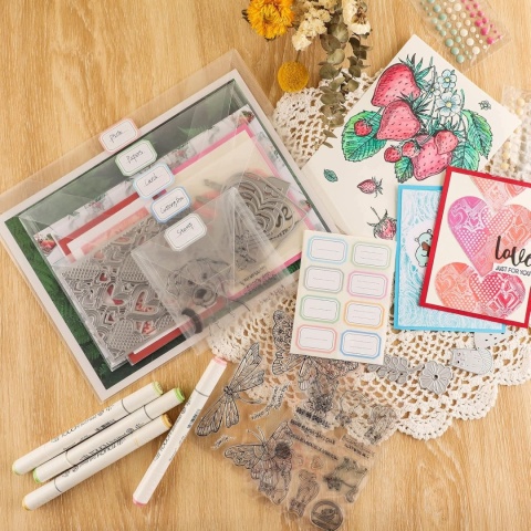 Koperty do Scrapbookingu Organizer na Stemple Wykrojniki 30 szt Briartw