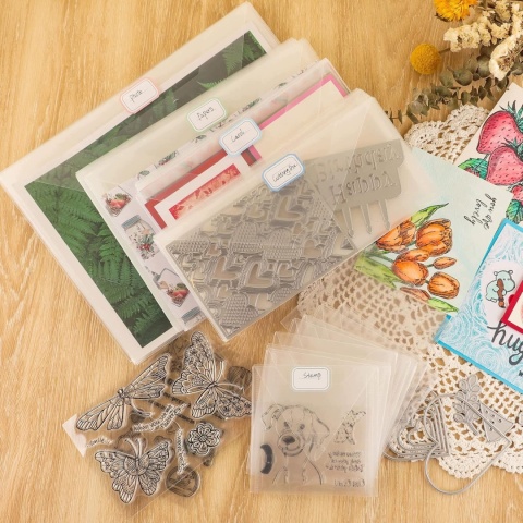 Koperty do Scrapbookingu Organizer na Stemple Wykrojniki 30 szt Briartw