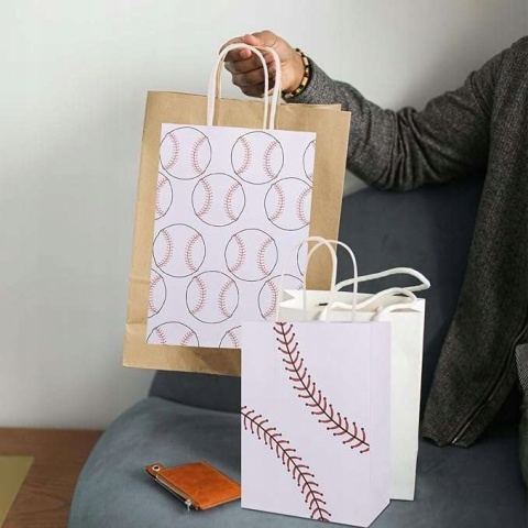 Torebki papierowe z uchwytem na prezenty w 3 różnych stylach 15szt 21x15cm