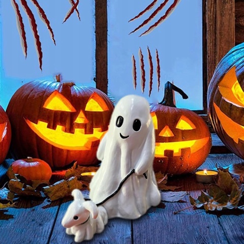 Duch z psem figurka hallowen dekoracyjna porcelanowa 15cm